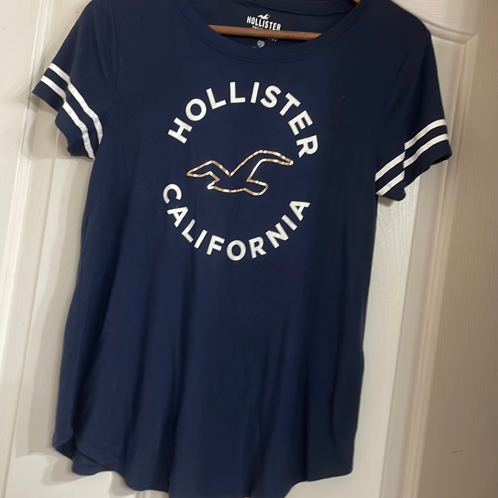 Hollister Navy Easy Fit T-shirt Size XS